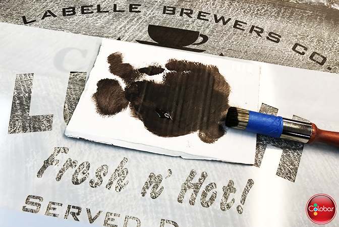 On peut combiner un deuxieme pochoir