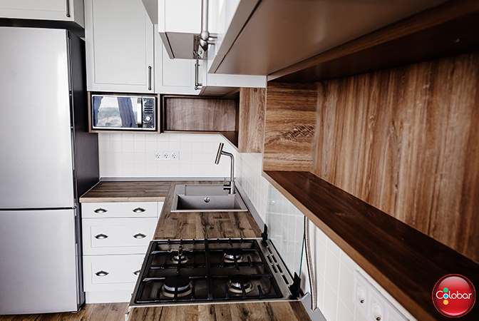 huile bois, finition meubles bois , huile sur bois, huile naturelle bois, huile ou vernis pour table en bois 