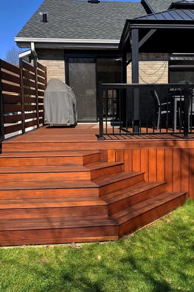 Patio en cèdre traité à l'huile ALIS Couleur : Pin d'oregron